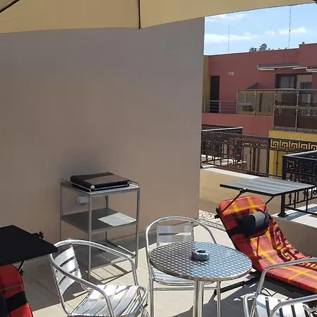 Aleksandrovi Apartament * Rawda