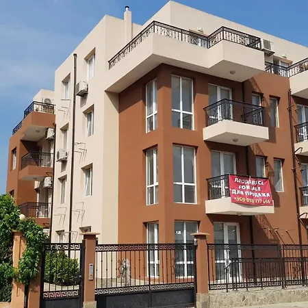 Apartment Aleksandrovi Apartament Ravda